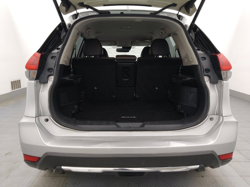Used 2018 Nissan Rogue SL image 29