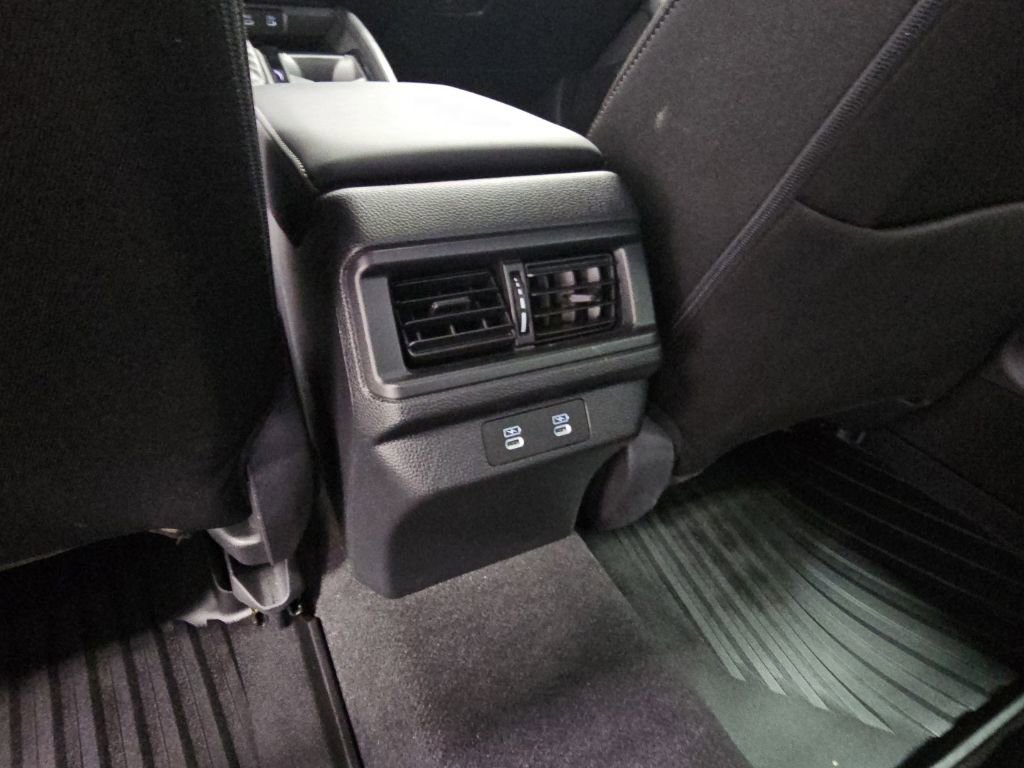 Used 2025 Honda Accord Sport image 31