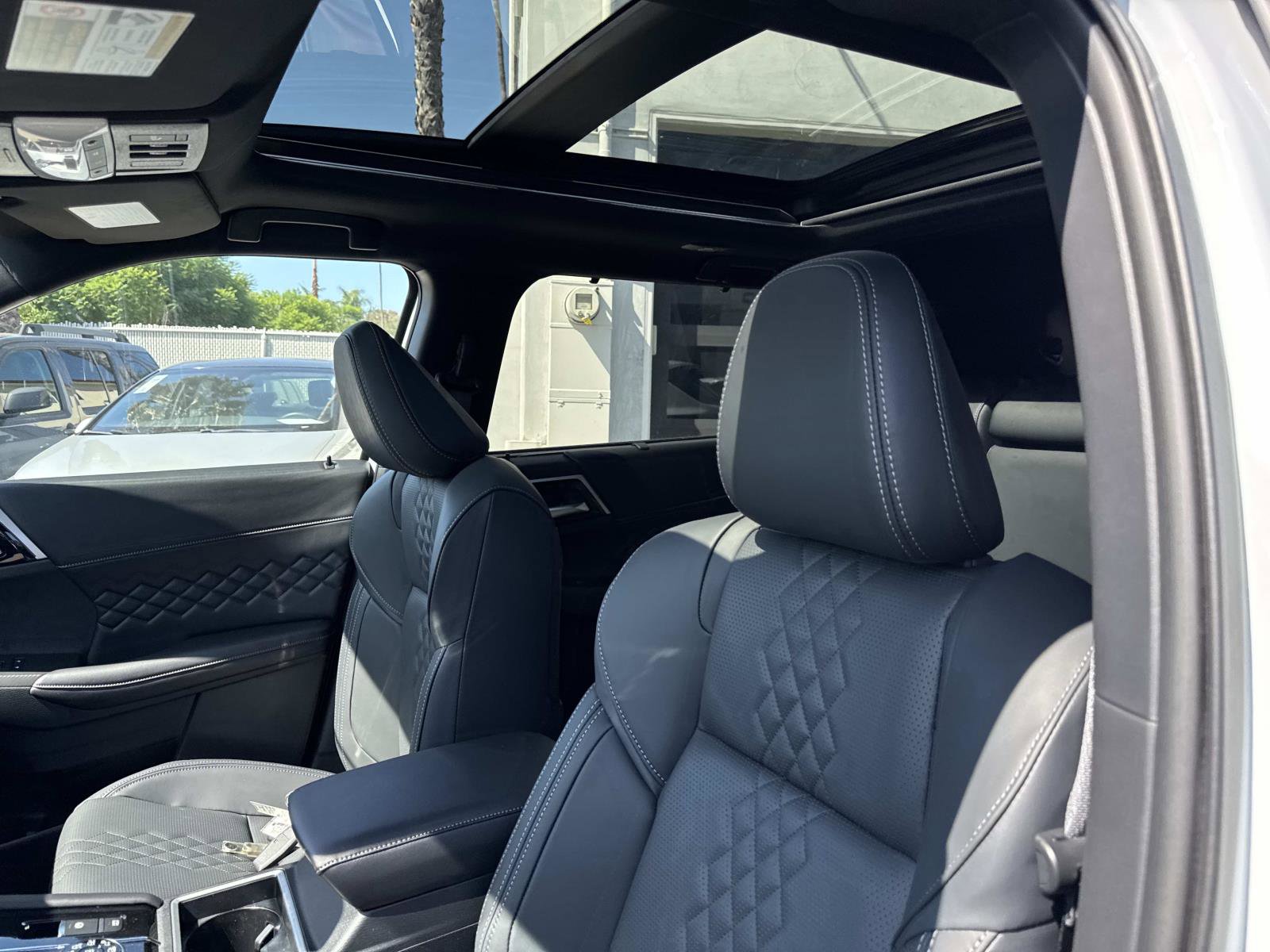 New 2025 Mitsubishi Outlander SEL image 19