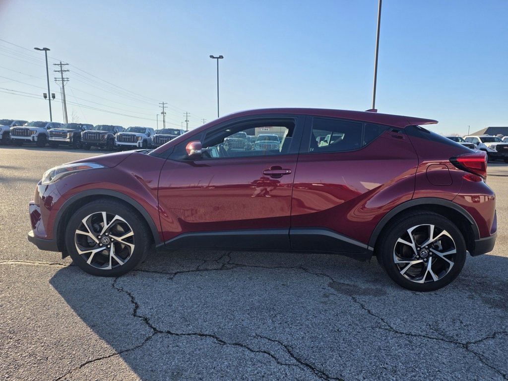 Used 2018 Toyota C-HR XLE image 4