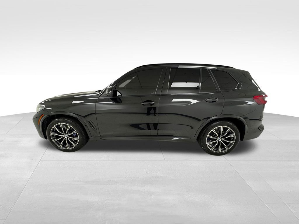 Used 2019 BMW X5 xDrive50i w/ M Sport Package image 4