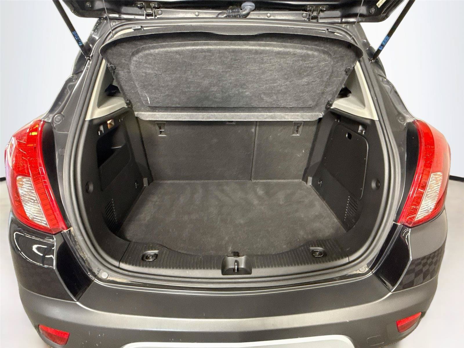 Used 2016 Buick Encore FWD image 16