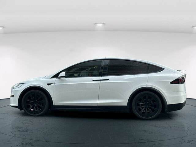Used 2022 Tesla Model X image 4