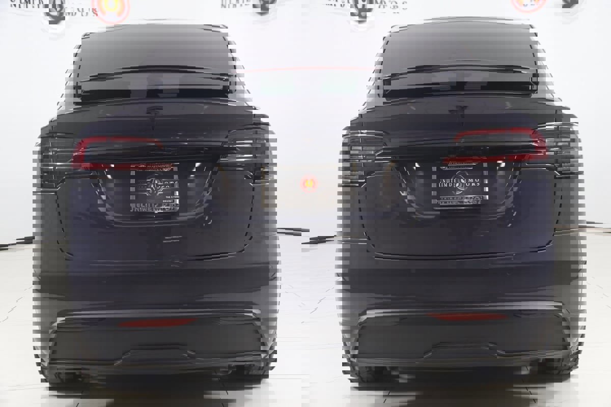 Used 2022 Tesla Model X image 54