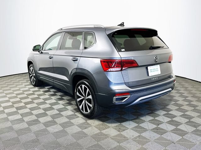 Used 2024 Volkswagen Taos SE FWD image 6