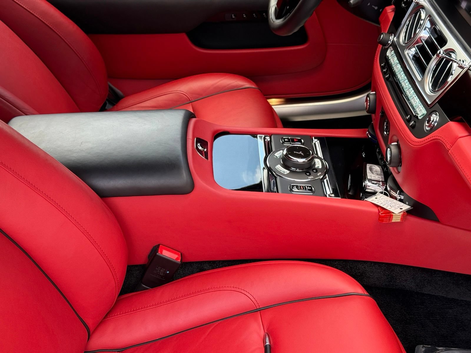 Used 2020 Rolls-Royce Wraith RWD image 39