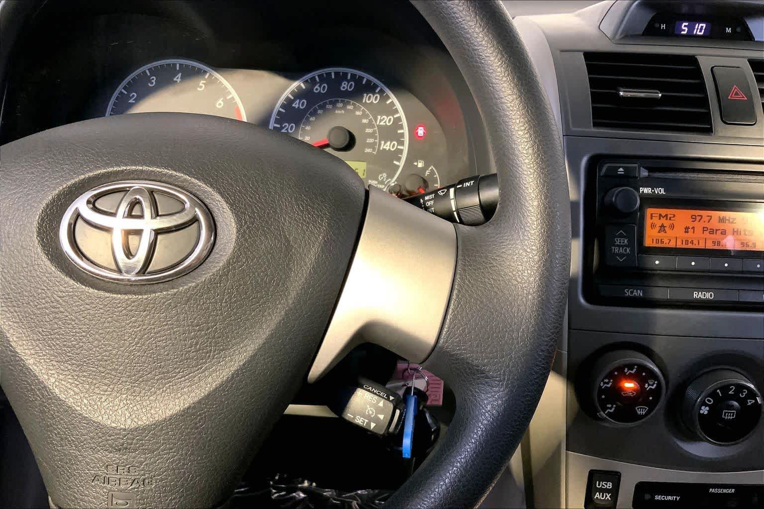 Used 2012 Toyota Corolla LE FWD image 24