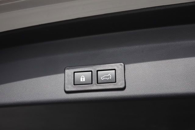 Used 2024 Subaru Ascent Premium w/ Convenience Package image 7