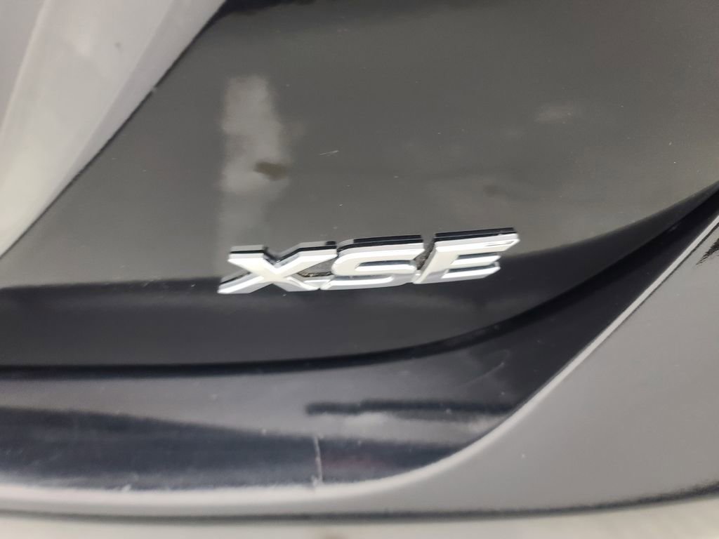 Used 2023 Toyota Camry XSE image 11
