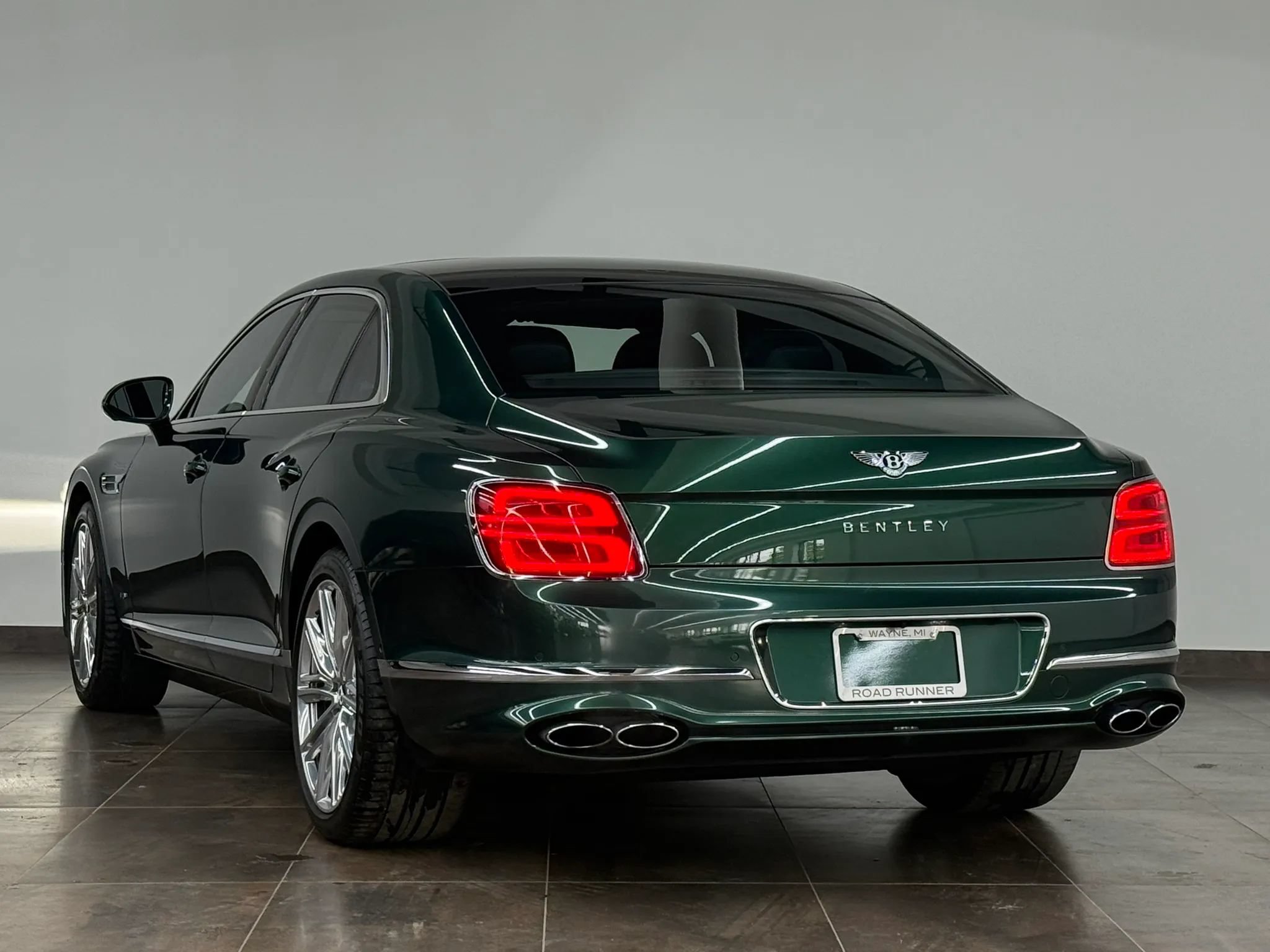 Used 2022 Bentley Flying Spur V8 AWD/4WD image 10