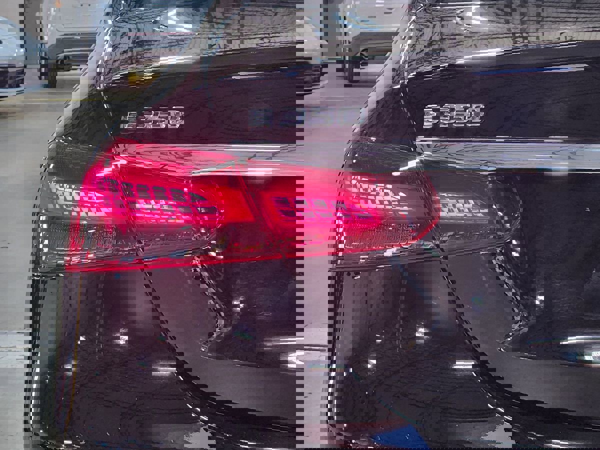 Used 2021 Mercedes-Benz E 350 Sedan image 20