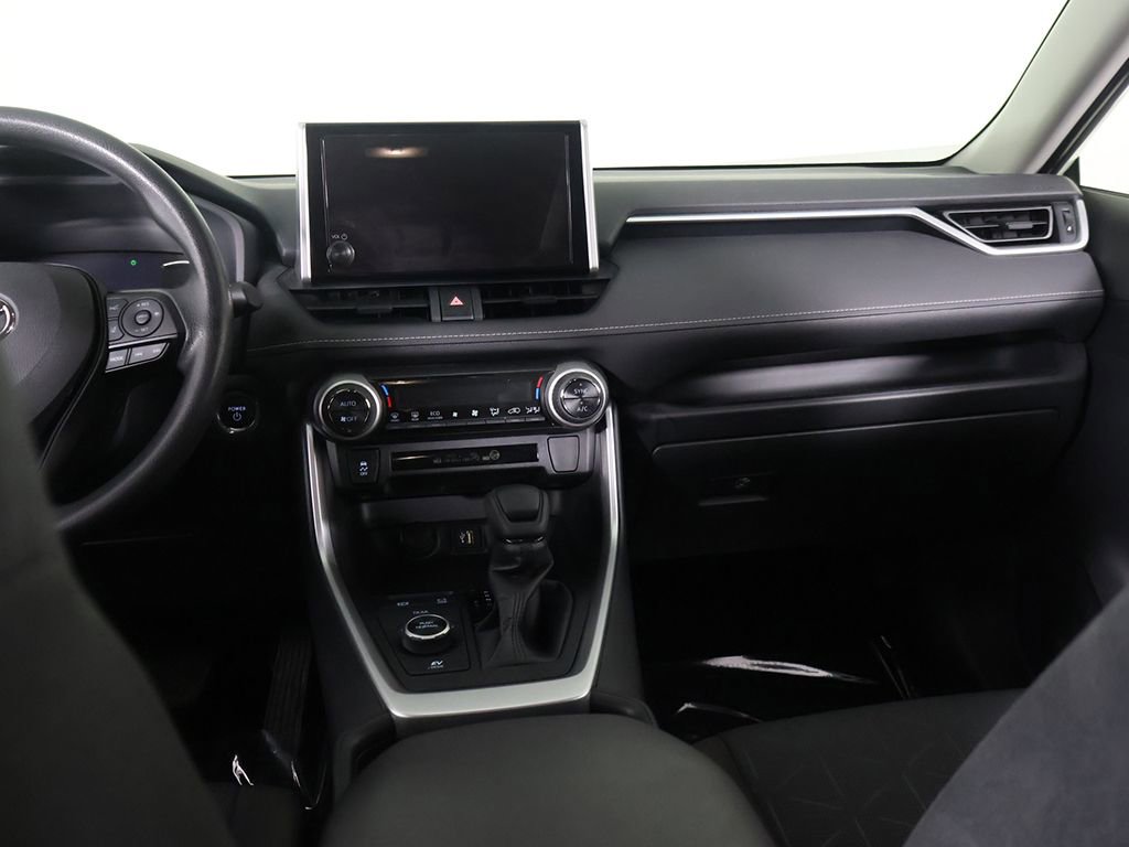 Used 2024 Toyota RAV4 XLE image 37