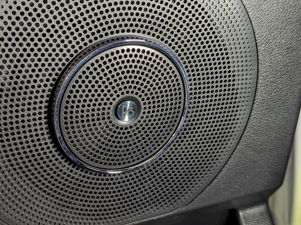 Used 2023 Ford Expedition Max Limited image 15