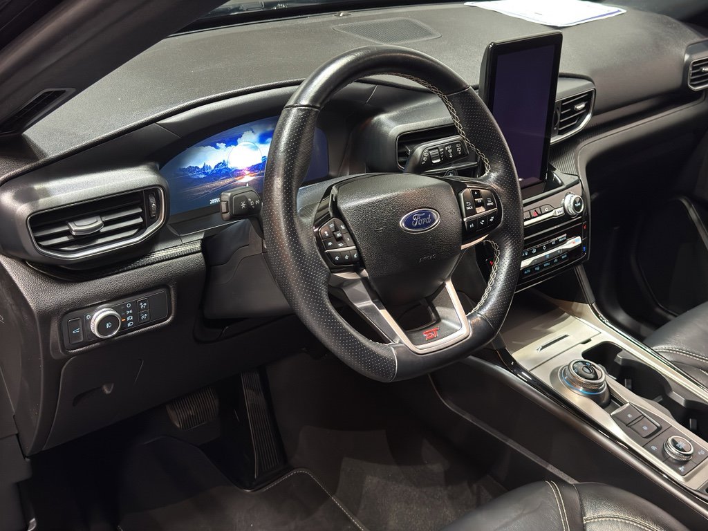 Used 2022 Ford Explorer ST w/ ST Street Pack AWD/4WD image 18