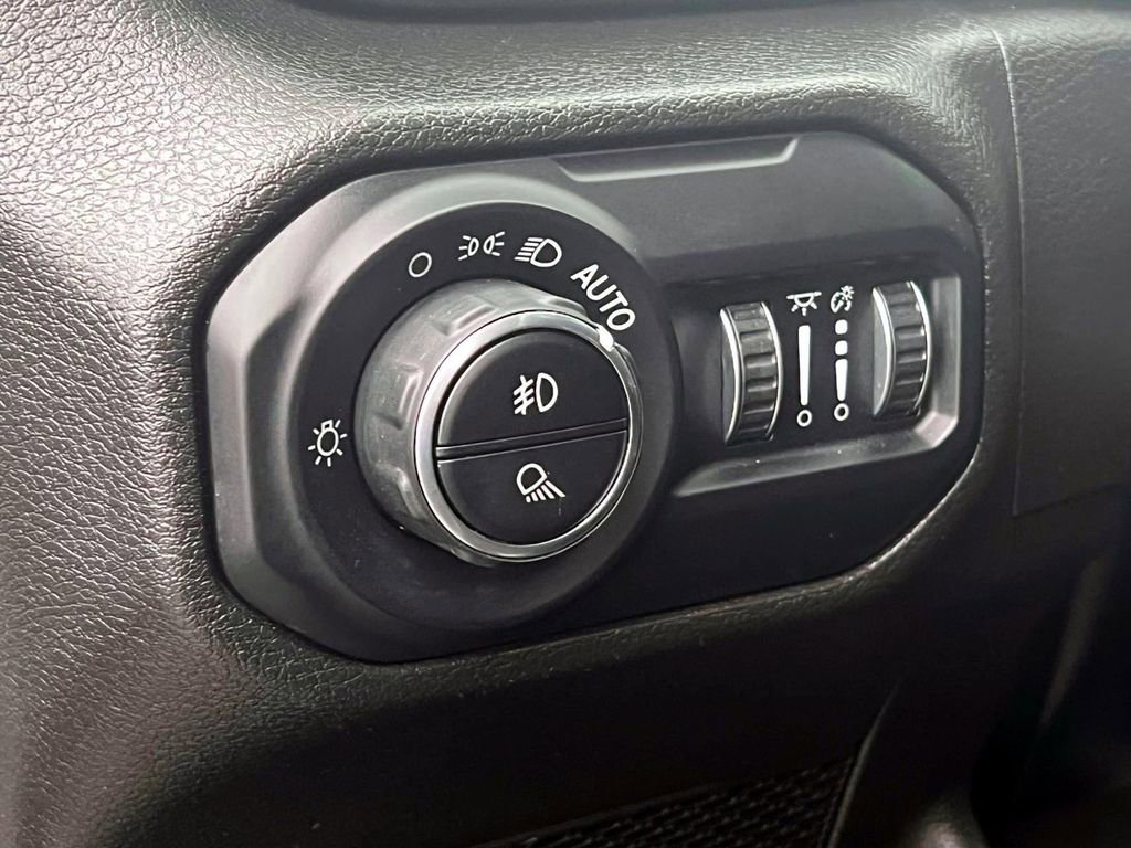 Certified 2022 Jeep Gladiator Sport image 14