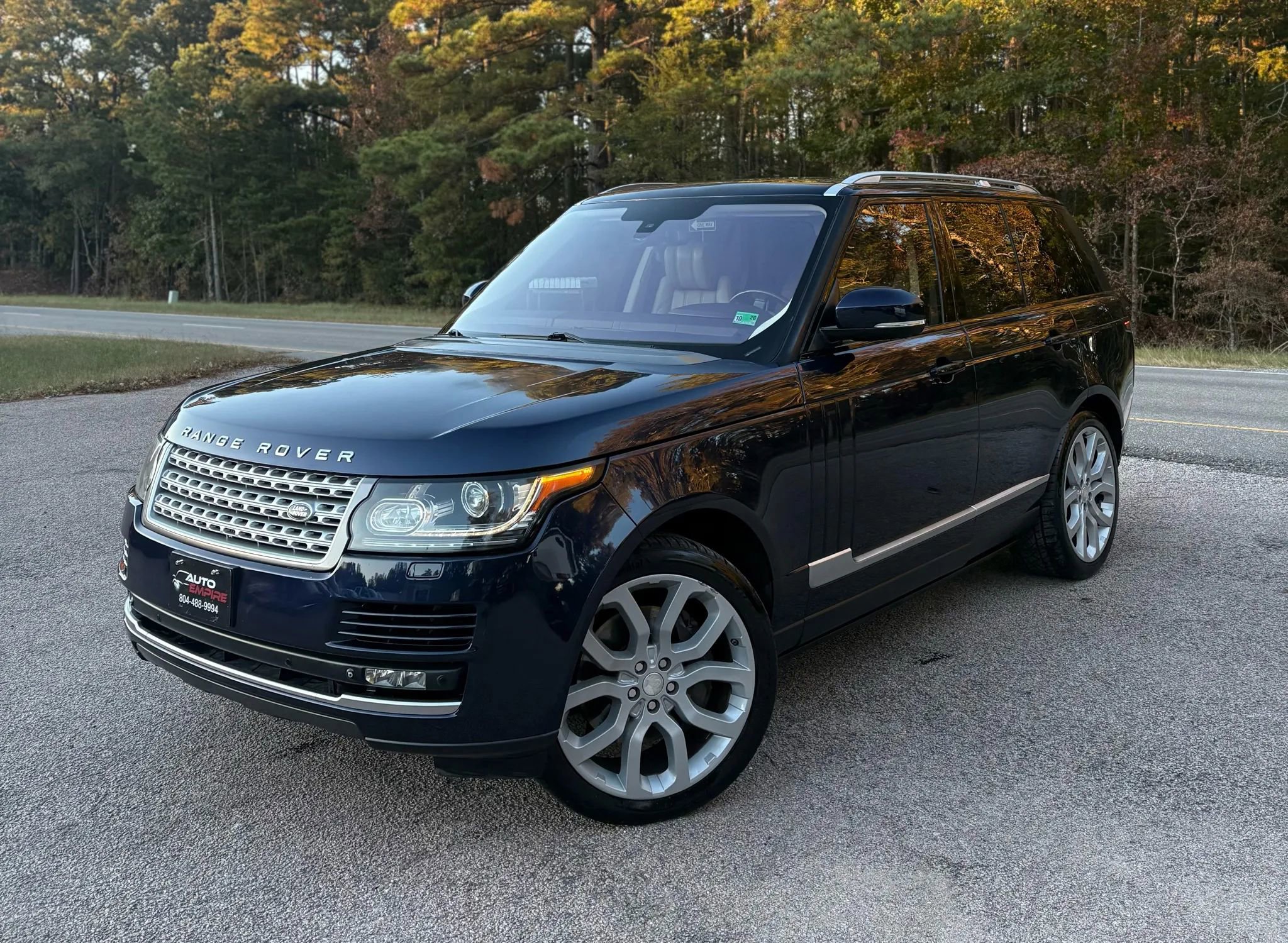 Used 2015 Land Rover Range Rover Supercharged AWD/4WD image 7
