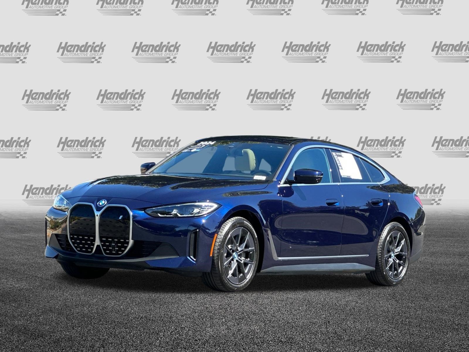 Used 2024 BMW i4 eDrive35 w/ Convenience Package RWD image 9
