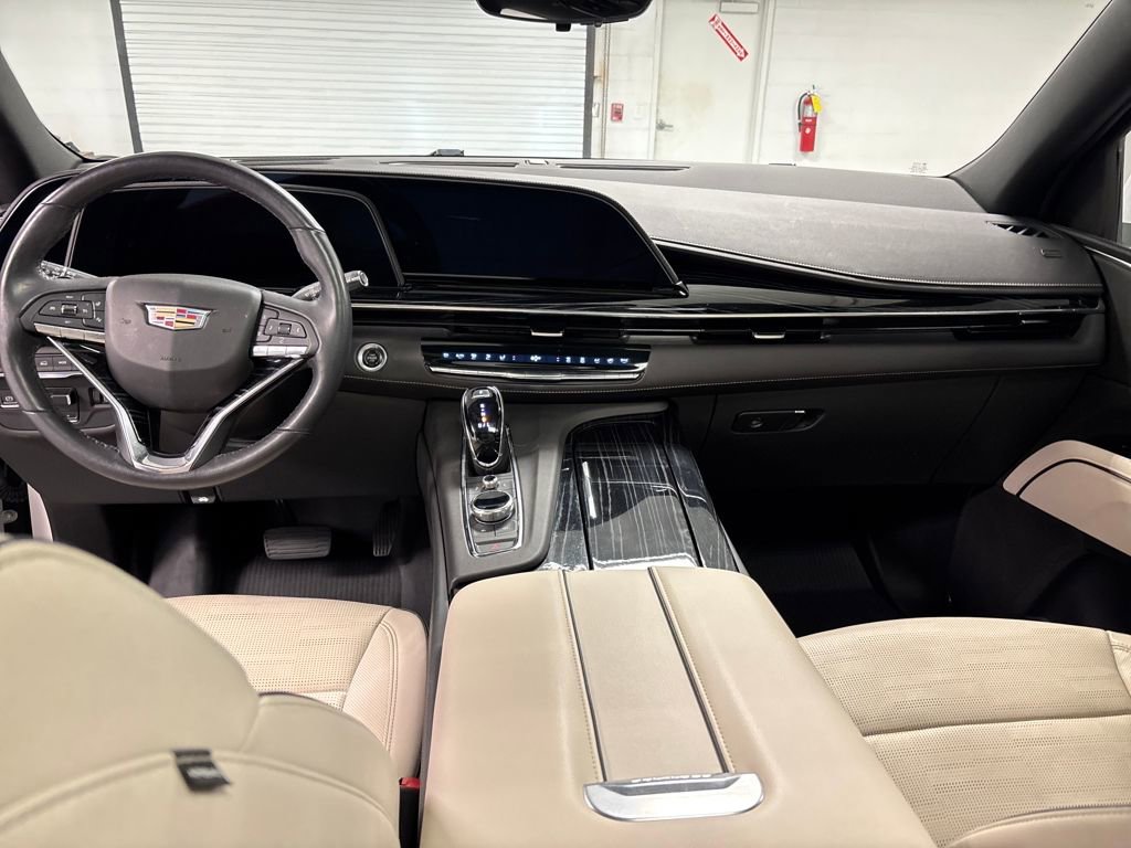 Certified 2023 Cadillac Escalade Sport w/ LPO, ONYX Package image 33