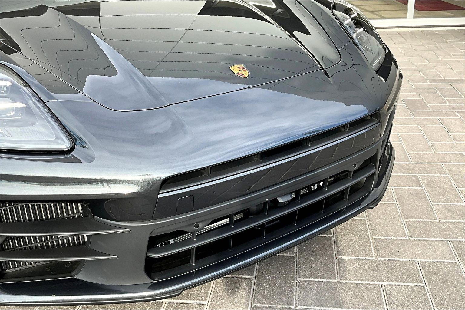 Used 2025 Porsche Panamera 4 image 30