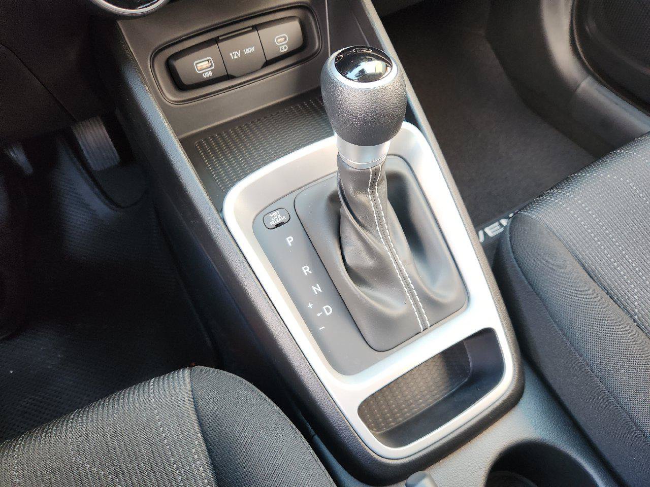 New 2026 Hyundai Venue SE FWD image 16