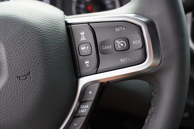 Certified 2026 RAM 2500 Big Horn AWD/4WD image 32