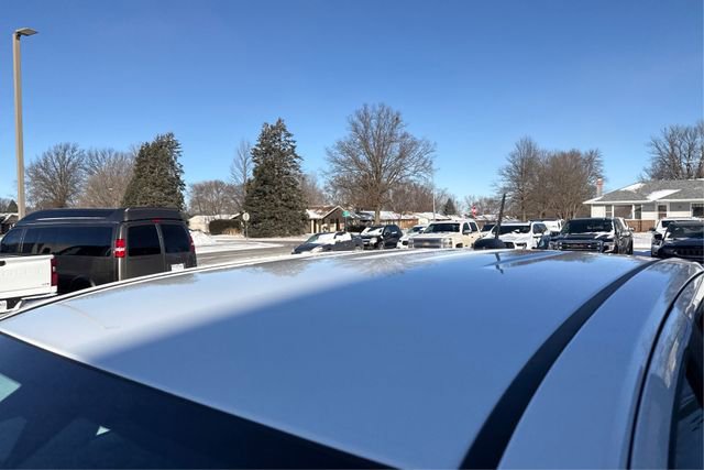 Used 2024 GMC Canyon Elevation w/ Convenience Package image 12