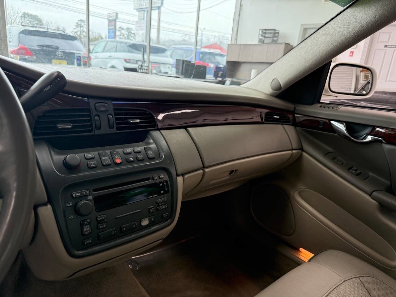 Used 2005 Cadillac De Ville w/ Limited Edition Package image 13