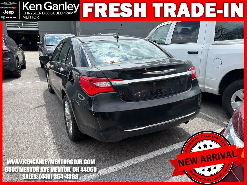 Used 2012 Chrysler 200 Limited FWD image 8