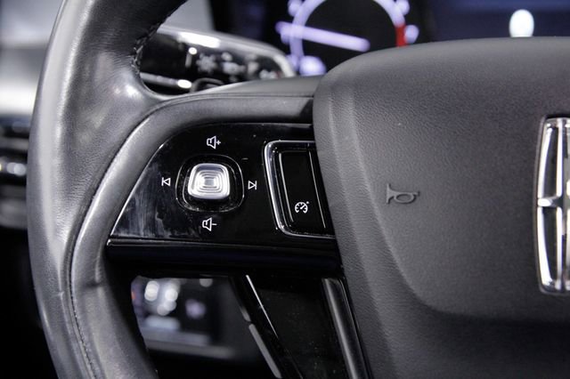 Used 2020 Lincoln Corsair Standard w/ Premium Package image 25