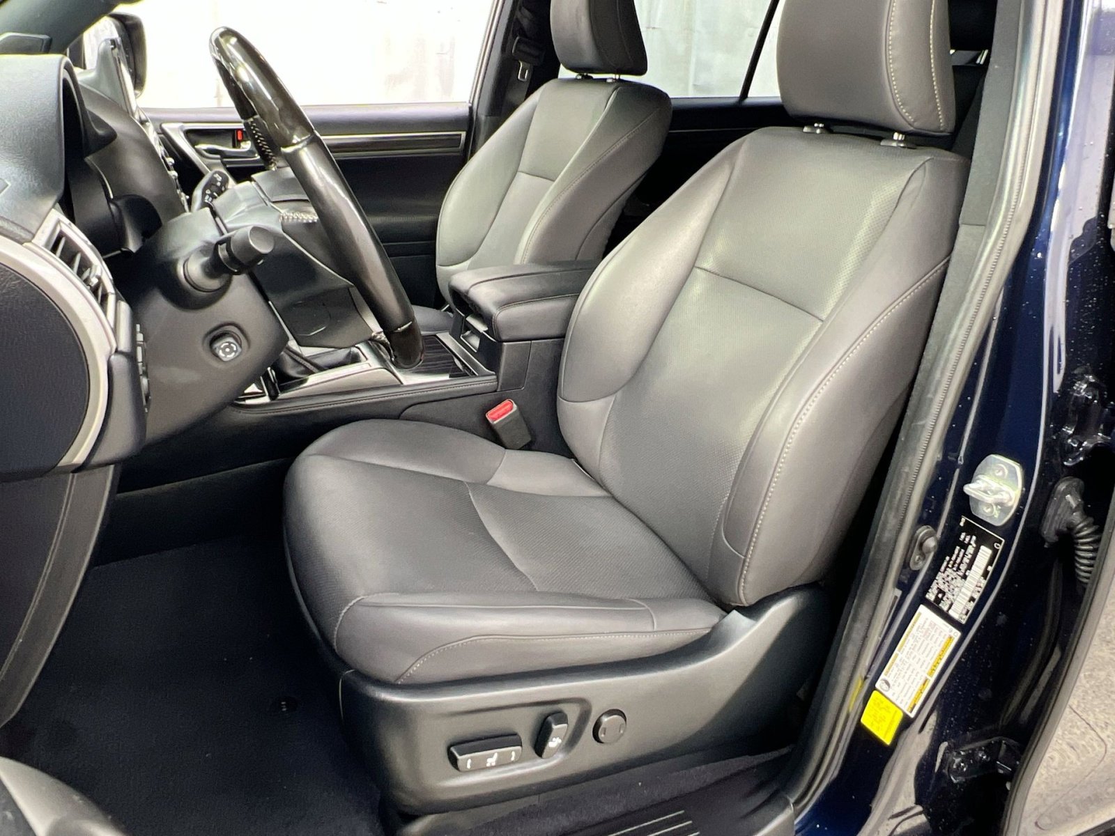 Used 2023 Lexus GX 460 Premium image 17