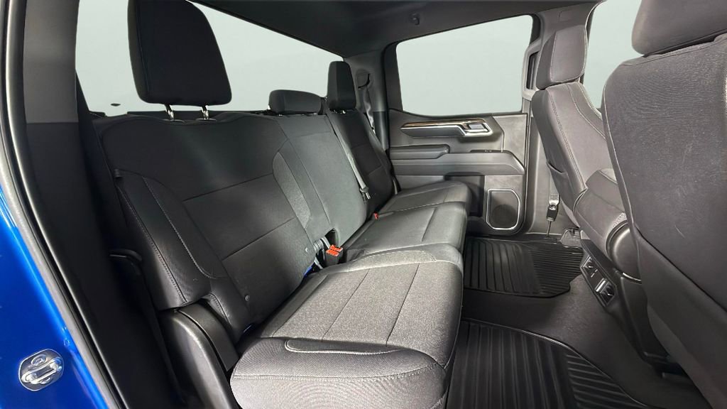 Used 2025 Chevrolet Silverado 1500 LT image 28