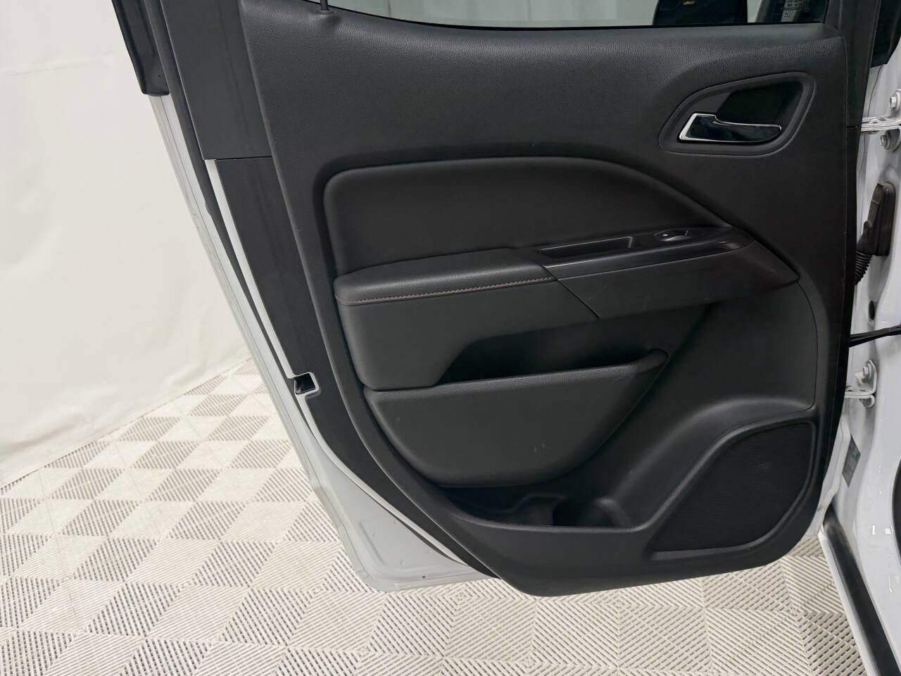 Used 2018 GMC Canyon All Terrain w/ Trailering Package image 30