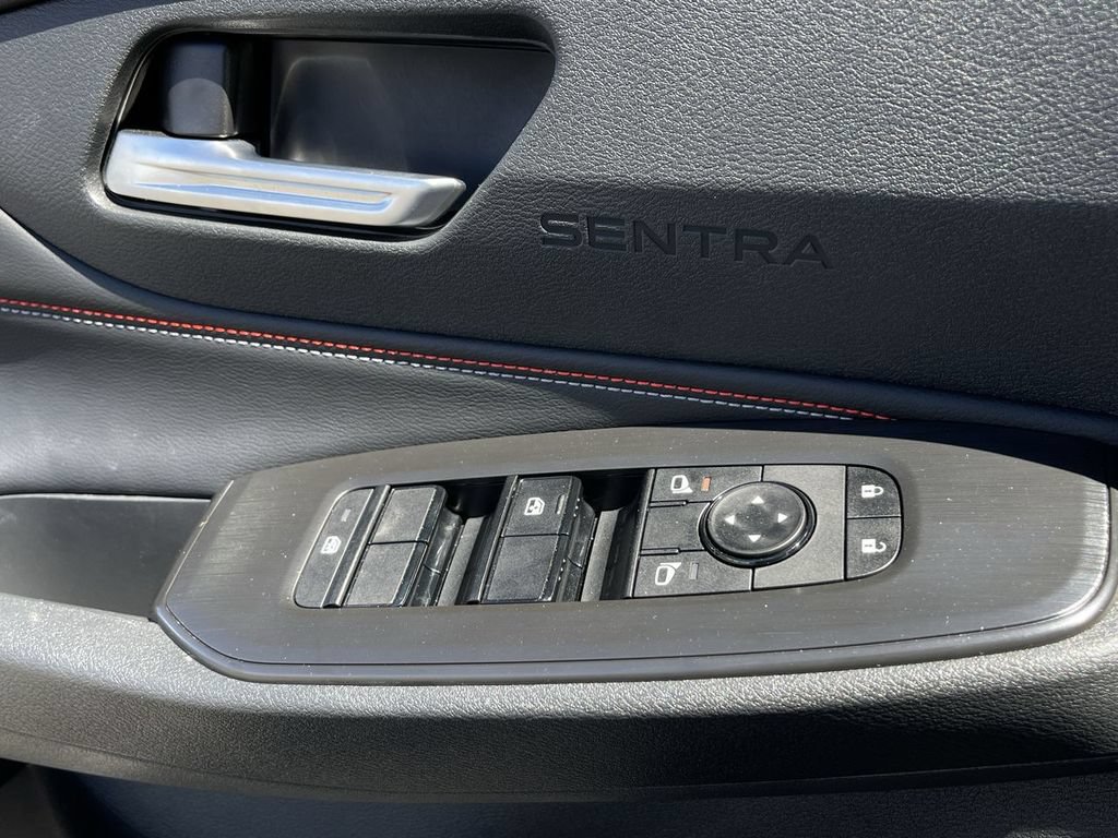 Used 2026 Nissan Sentra SR w/ Floor Mat Package FWD image 22