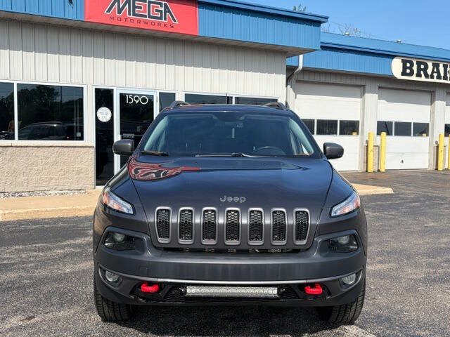 Used 2018 Jeep Cherokee Trailhawk AWD/4WD image 9