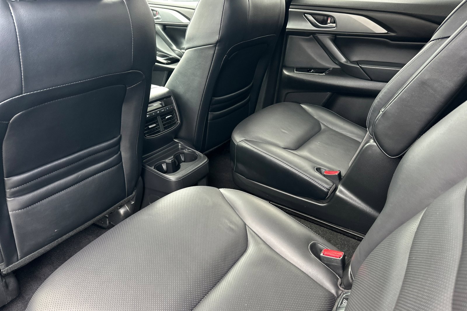 Used 2023 MAZDA CX-9 Touring image 13