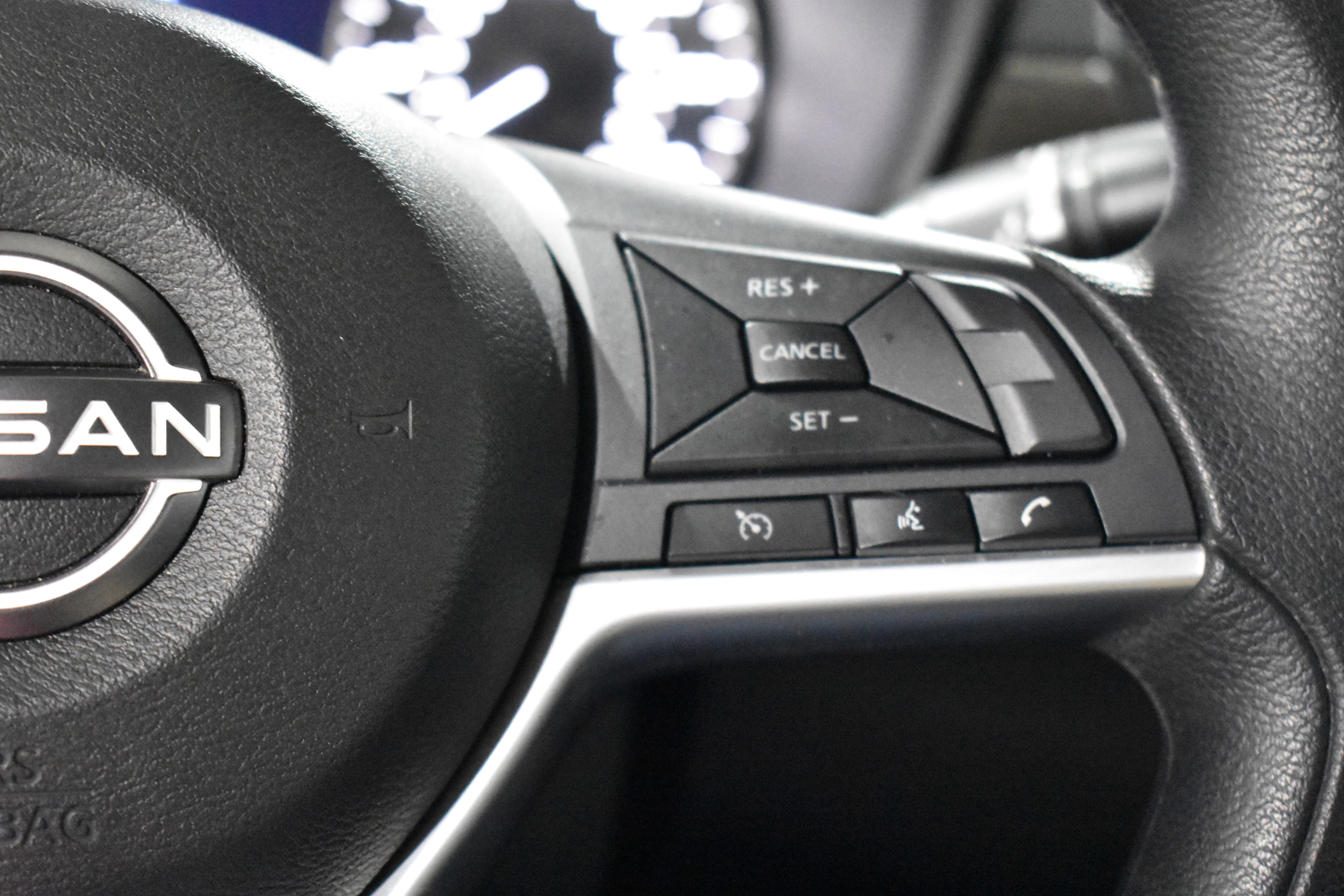 Used 2025 Nissan Altima 2.5 SV image 13