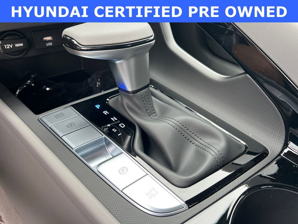 Used 2025 Hyundai Elantra Blue image 30