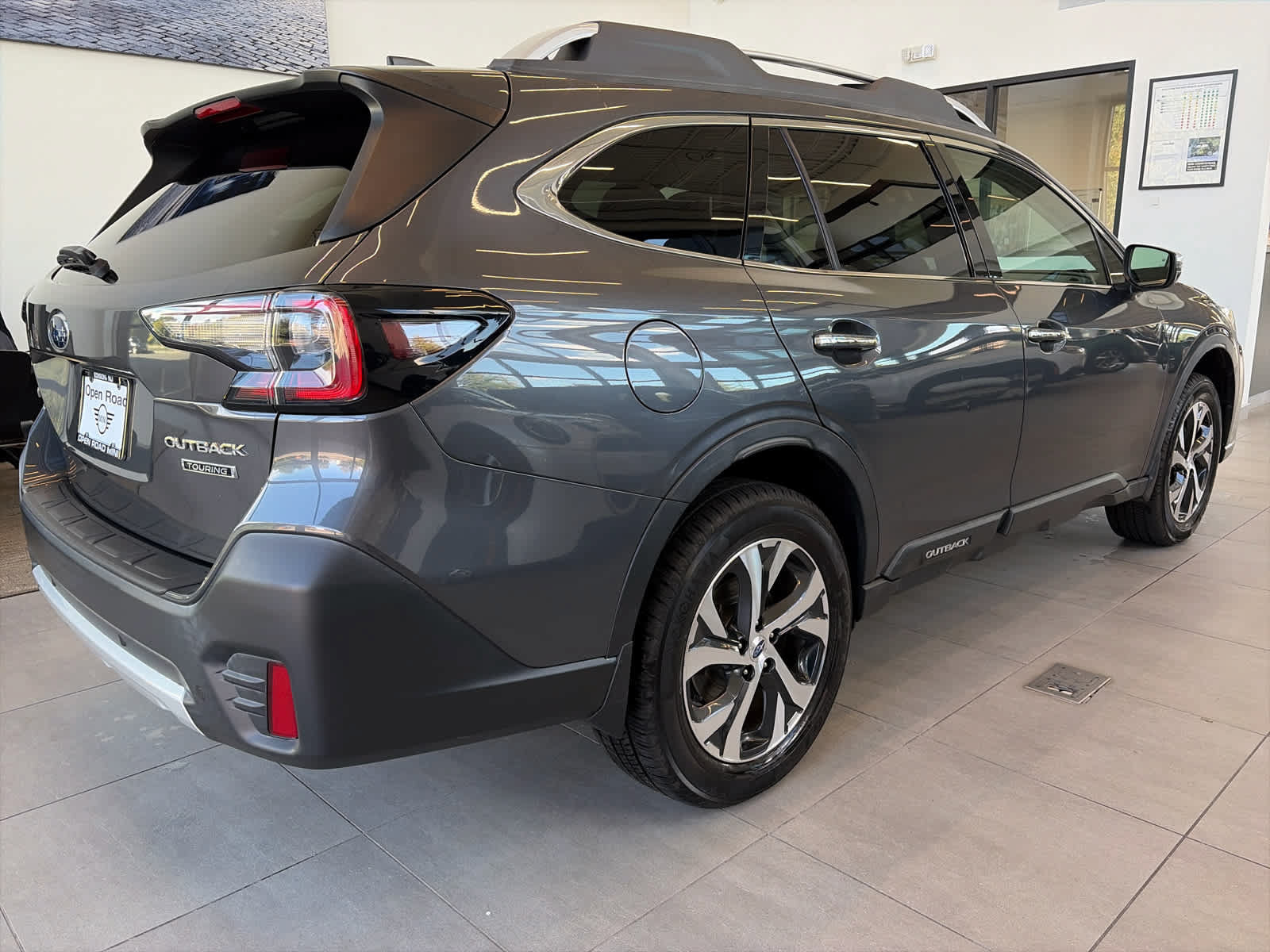 Used 2020 Subaru Outback Touring w/ Popular Package #2 AWD/4WD image 7