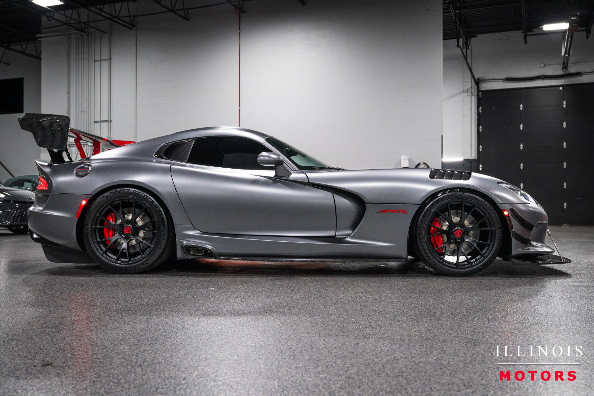 Used 2014 SRT Viper GTS RWD image 6