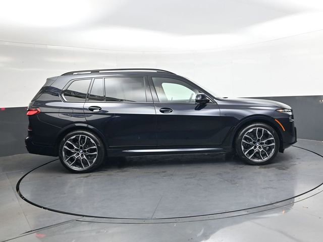 New 2026 BMW X7 xDrive40i w/ Executive Package image 3