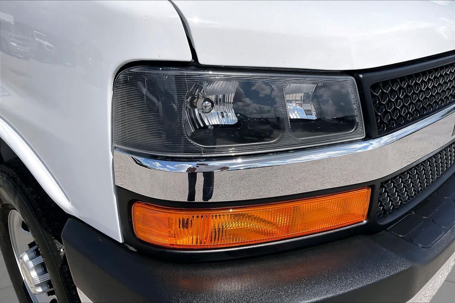 Certified 2024 Chevrolet Express 2500 w/ Driver Convenience Package RWD image 23
