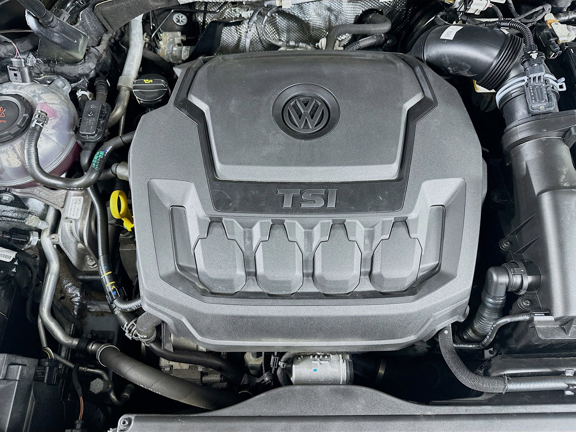 Used 2023 Volkswagen Tiguan SE image 32