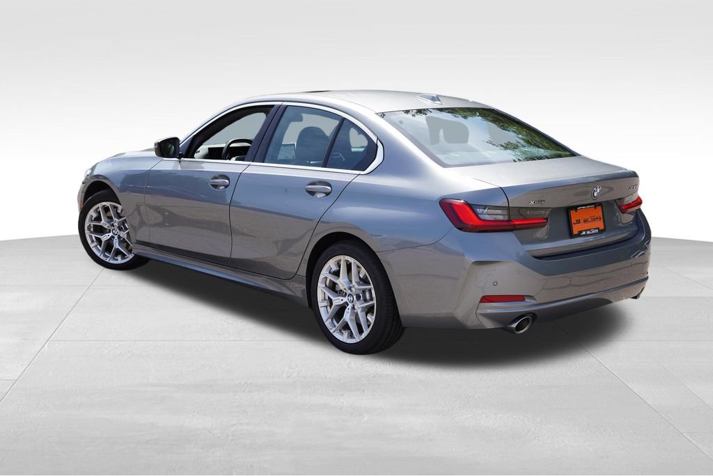 Used 2026 BMW 330i xDrive Sedan AWD/4WD image 7