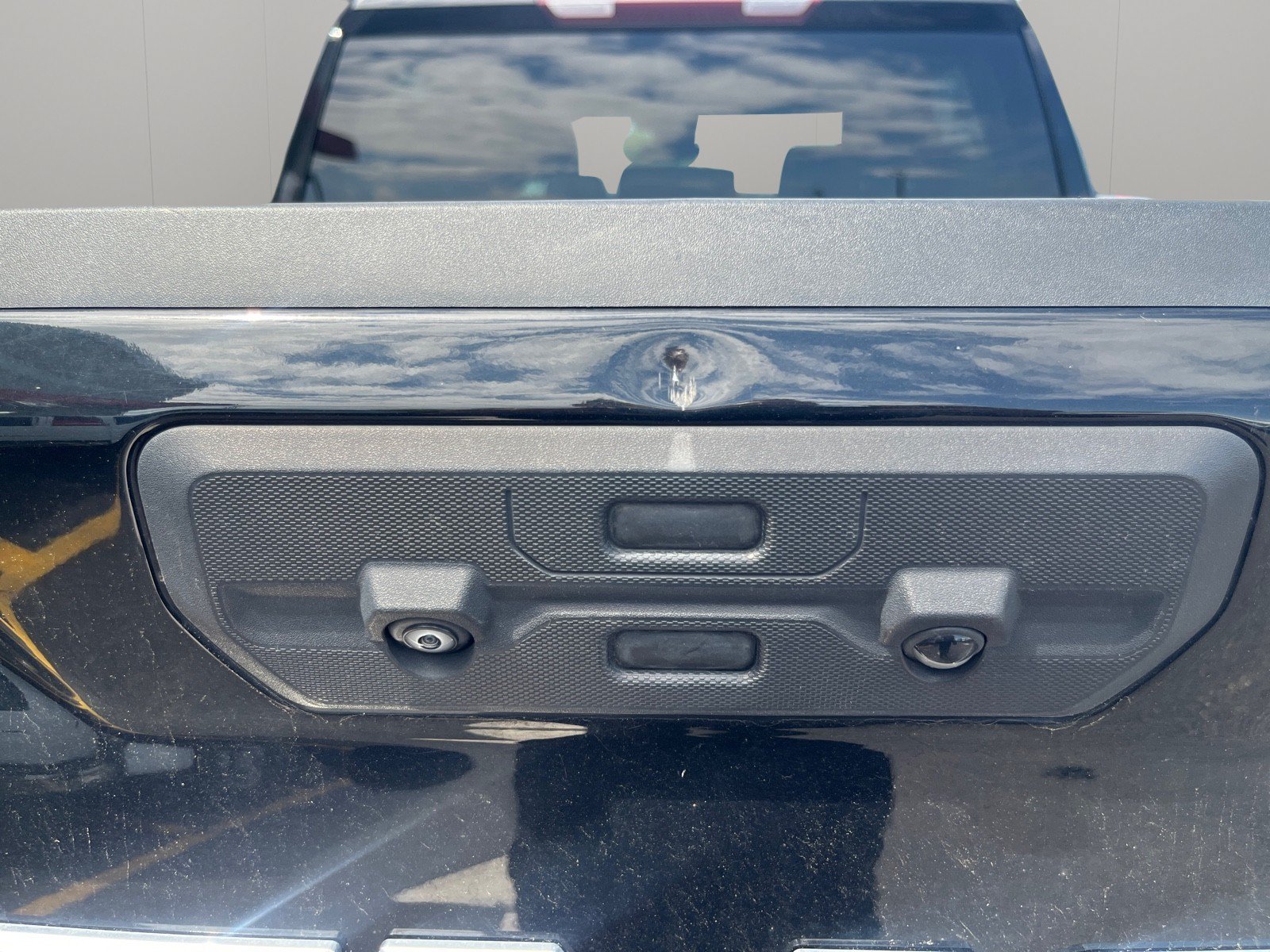 Used 2024 GMC Sierra 1500 SLE RWD image 13
