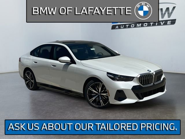 New 2026 BMW 550e xDrive image 1