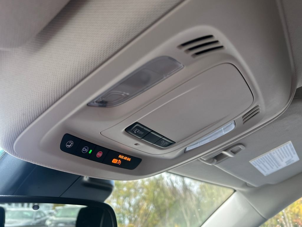 Used 2023 Buick Envision Preferred w/ Sport Touring Package image 39