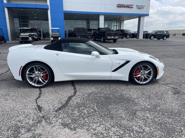 Used 2015 Chevrolet Corvette Stingray Z51 w/ 3LT Preferred Equipment Group image 4