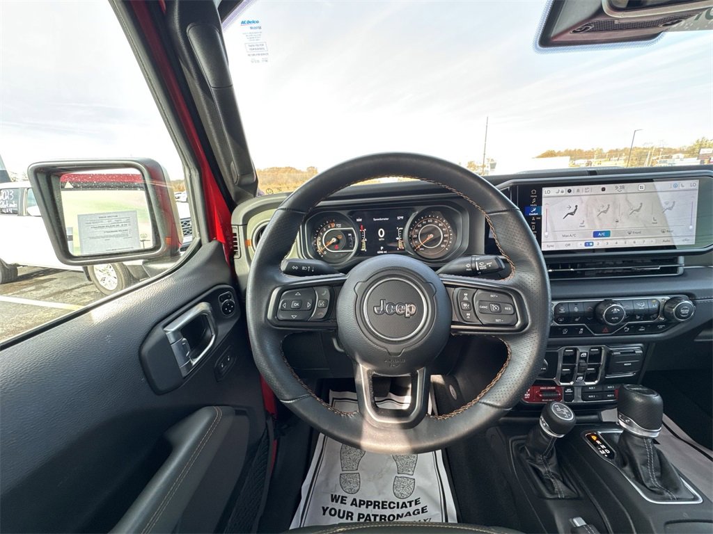 Used 2024 Jeep Gladiator Mojave image 14