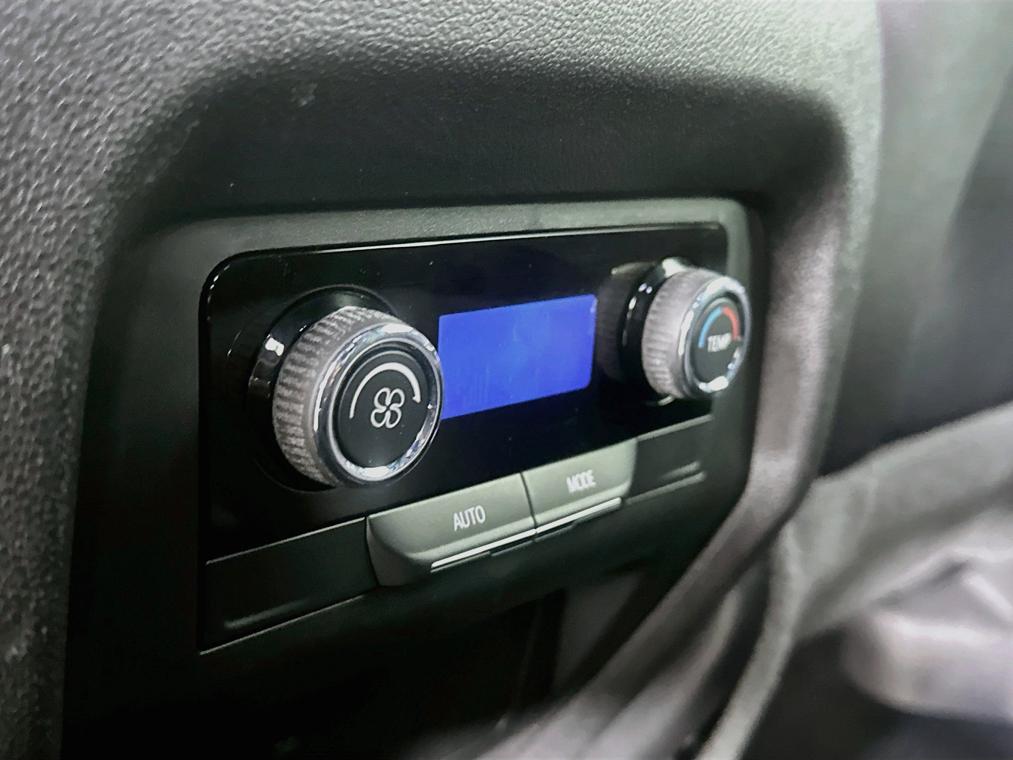 Used 2026 Chevrolet Traverse LT FWD image 27