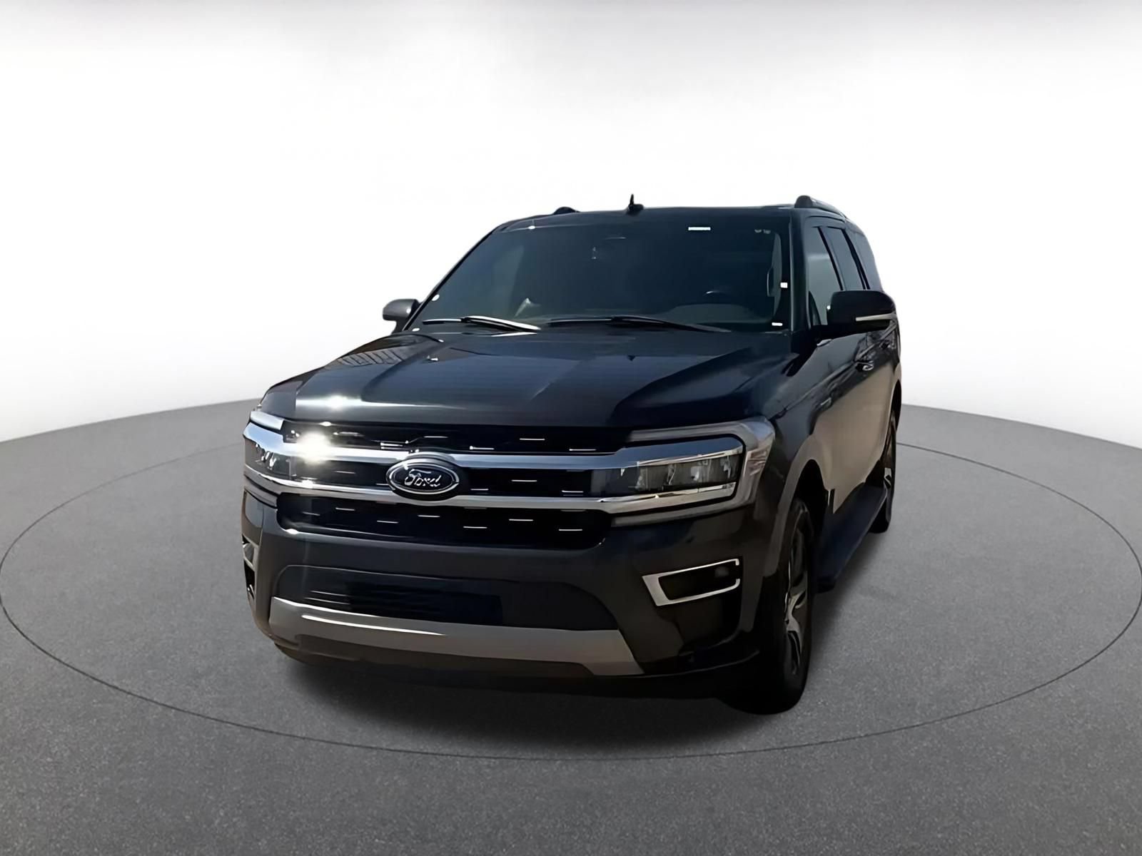 Used 2024 Ford Expedition Limited AWD/4WD image 7